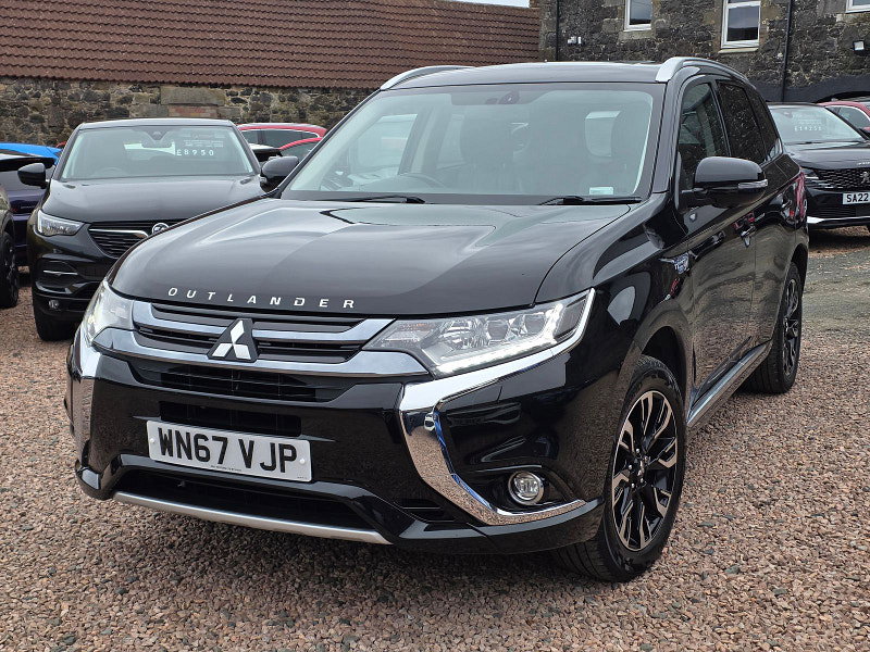 Mitsubishi Outlander 2.0h 12kWh 5h SUV 5dr Petrol Plug-in Hybrid CVT 4WD Euro 6 (s/s) (200 ps) 5dr Automatic 2026