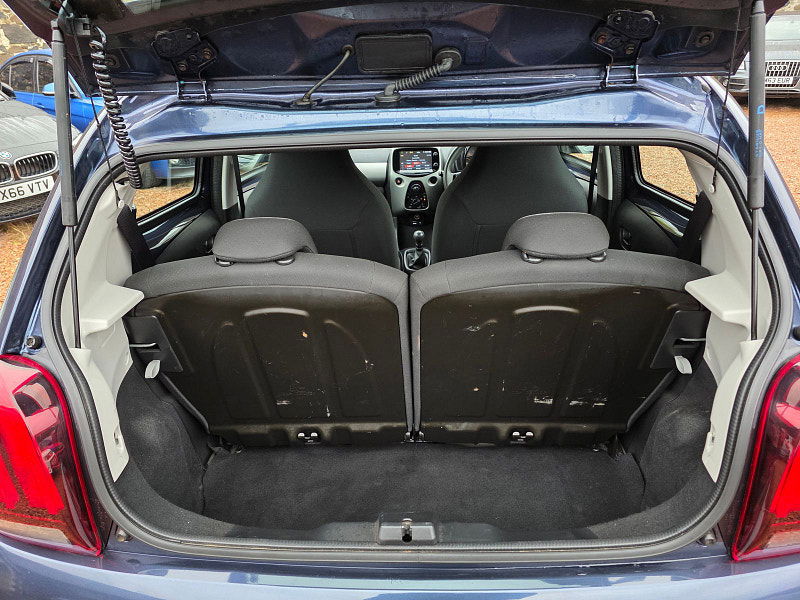 Peugeot 108 1.0L Active Hatchback 5dr Petrol Manual Euro 6 (68 bhp) 5dr Manual 2025