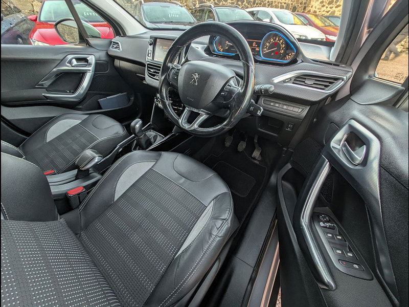 Peugeot 2008 1.6L BLUE HDI ALLURE SUV 5dr Diesel Manual Euro 6 (100 bhp) 5dr Manual 2025