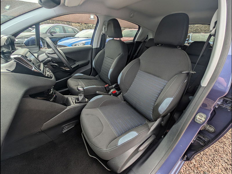 Peugeot 208 1.2L Allure Hatchback 5dr Petrol Manual Euro 5 (82 bhp) 5dr Manual 2025