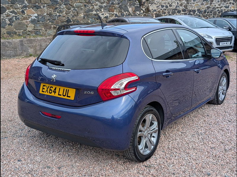 Peugeot 208 1.2L Allure Hatchback 5dr Petrol Manual Euro 5 (82 bhp) 5dr Manual 2025