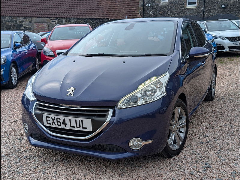 Peugeot 208 1.2L Allure Hatchback 5dr Petrol Manual Euro 5 (82 bhp) 5dr Manual 2025