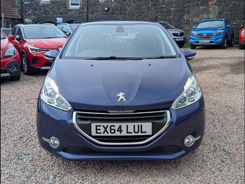 Peugeot 208 1.2L Allure Hatchback 5dr Petrol Manual Euro 5 (82 bhp) 5dr Manual 2025