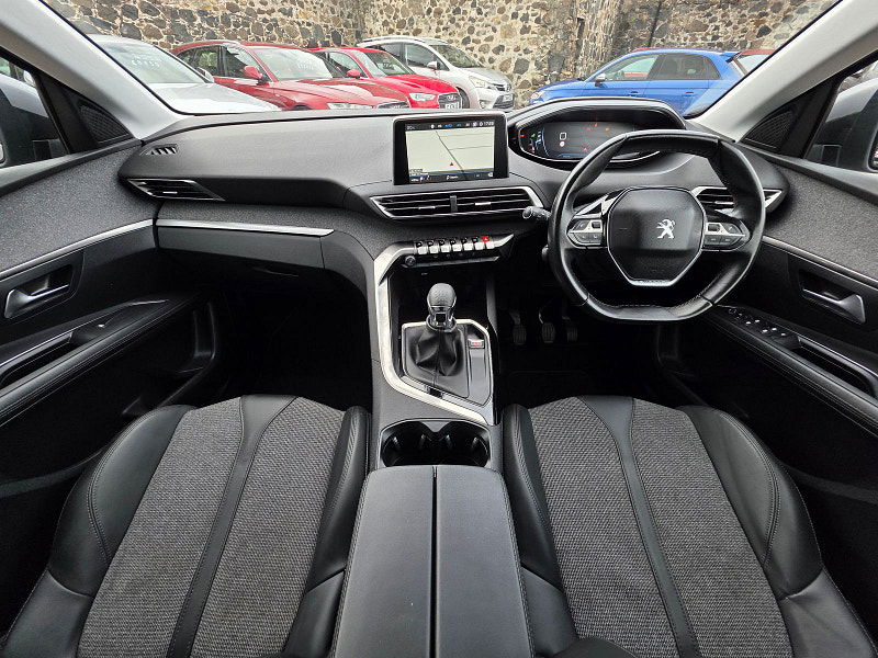 Peugeot 3008 1.2L Allure PureTech S/S SUV 5dr Petrol Manual Euro 6 (129 bhp) 5dr Manual 2025