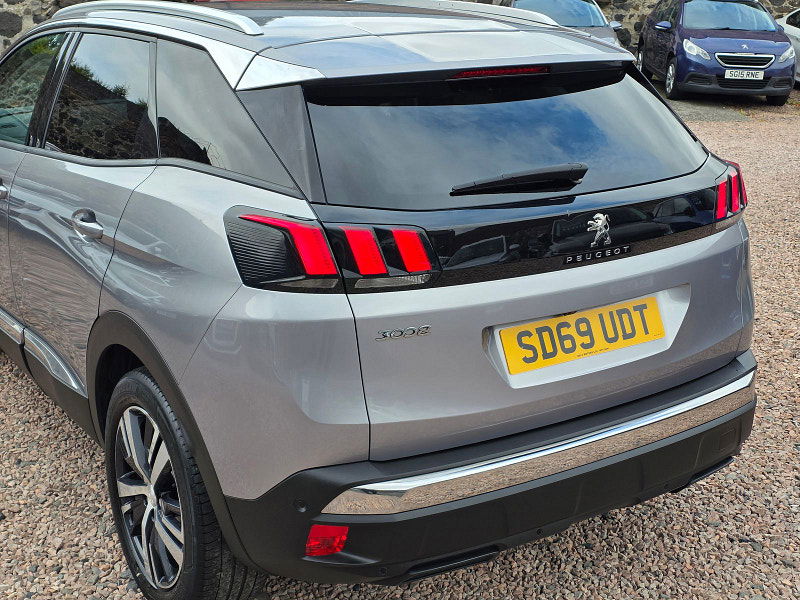 Peugeot 3008 1.2L Allure PureTech S/S SUV 5dr Petrol Manual Euro 6 (129 bhp) 5dr Manual 2025