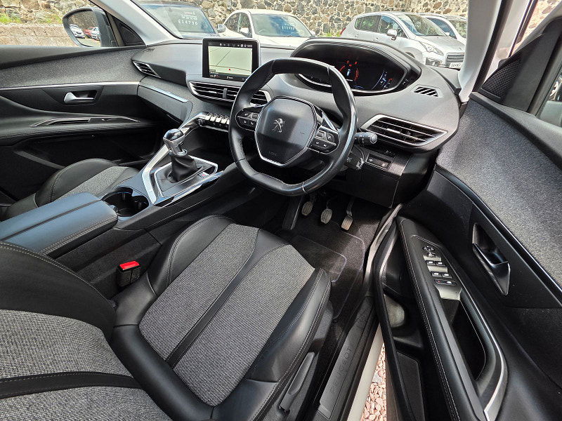 Peugeot 3008 1.2L Allure S/S SUV 5dr Petrol Manual Euro 6 (129 bhp) 5dr Manual 2025
