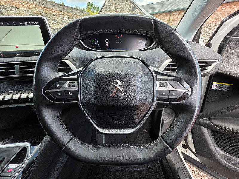 Peugeot 3008 1.2L Allure S/S SUV 5dr Petrol Manual Euro 6 (129 bhp) 5dr Manual 2025