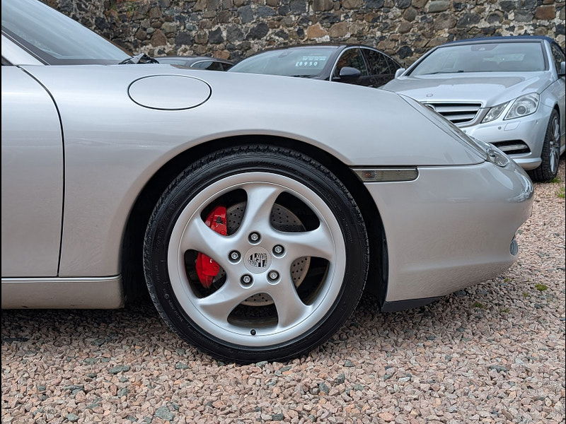 Porsche Boxster 3.2L S Convertible 2dr Petrol Manual Euro 3 (248 bhp) 2dr Manual 2025