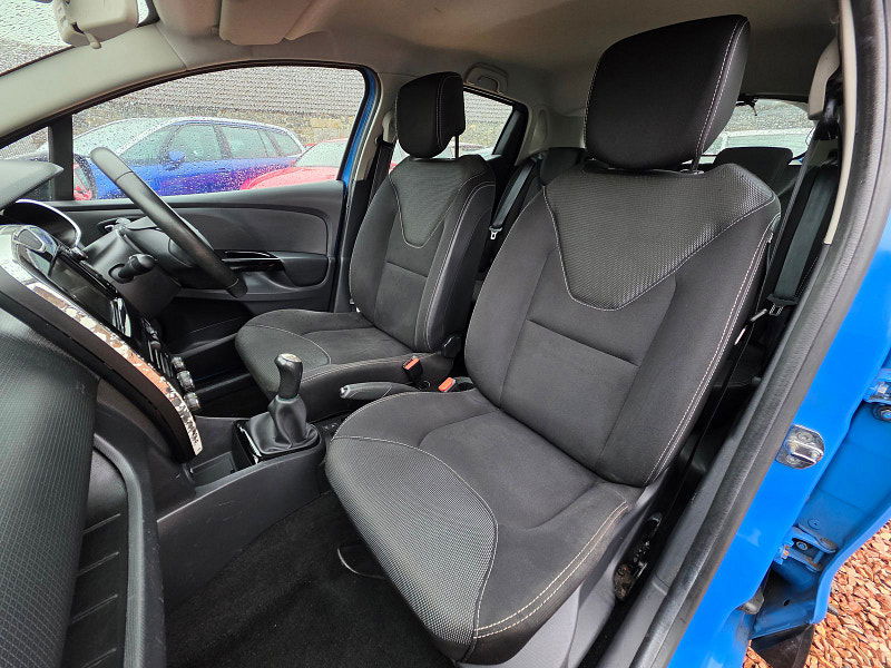 Renault Clio 1.1L Clio Dynamique MediaNav Hatchback 5dr Petrol Manual Euro 5 (75 bhp) 5dr Manual 2025
