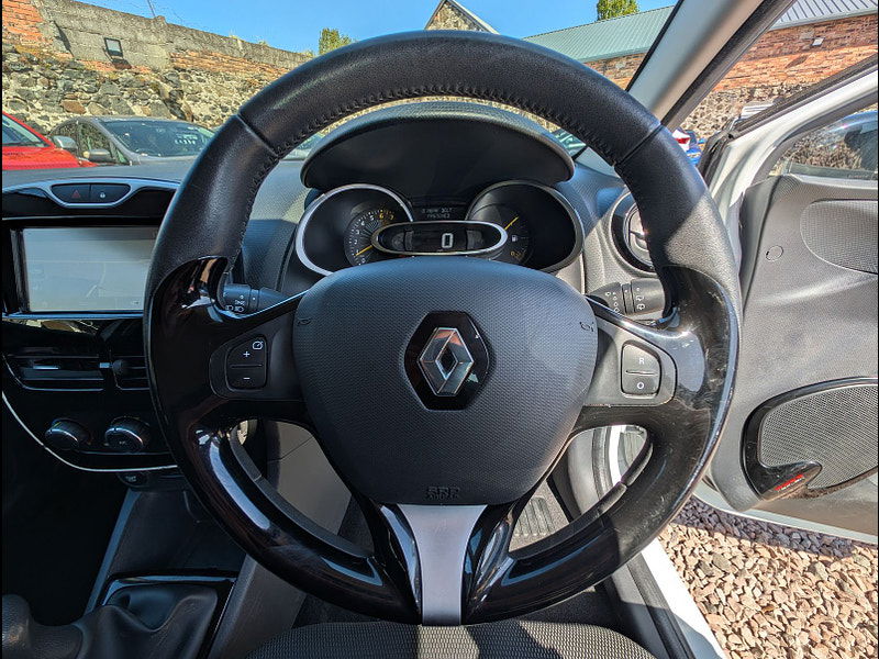 Renault Clio 1.1L Clio Dynamique MediaNav Hatchback 5dr Petrol Manual Euro 6 (75 bhp) 5dr Manual 2025