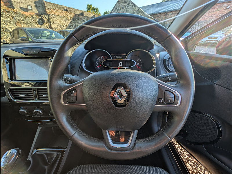 Renault Clio 1.1L Clio Dynamique Nav Hatchback 5dr Petrol Manual Euro 6 (72 bhp) 5dr Manual 2025