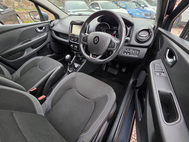 Renault Clio 1.1L Clio Dynamique Nav Hatchback 5dr Petrol Manual Euro 6 (72 bhp) 5dr Manual 2025