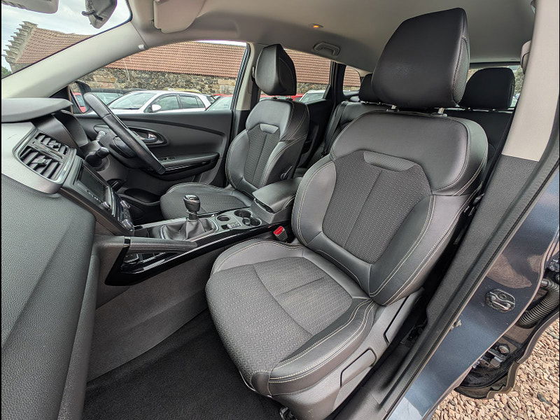 Renault Kadjar 1.6L Dynamique S Nav DCI SUV 5dr Diesel Manual Euro 6 (129 bhp) 5dr Manual 2025
