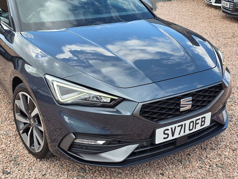 Seat Leon 1.5L FR Sport TSI Evo Hatchback 5dr Petrol Manual Euro 6 (129 bhp) 5dr Manual 2025