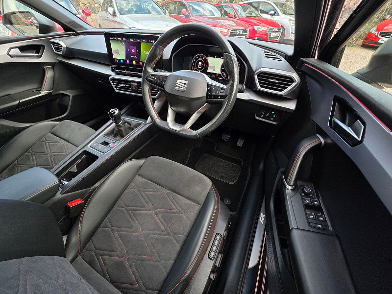 Seat Leon 1.5L FR Sport TSI Evo Hatchback 5dr Petrol Manual Euro 6 (129 bhp) 5dr Manual 2025