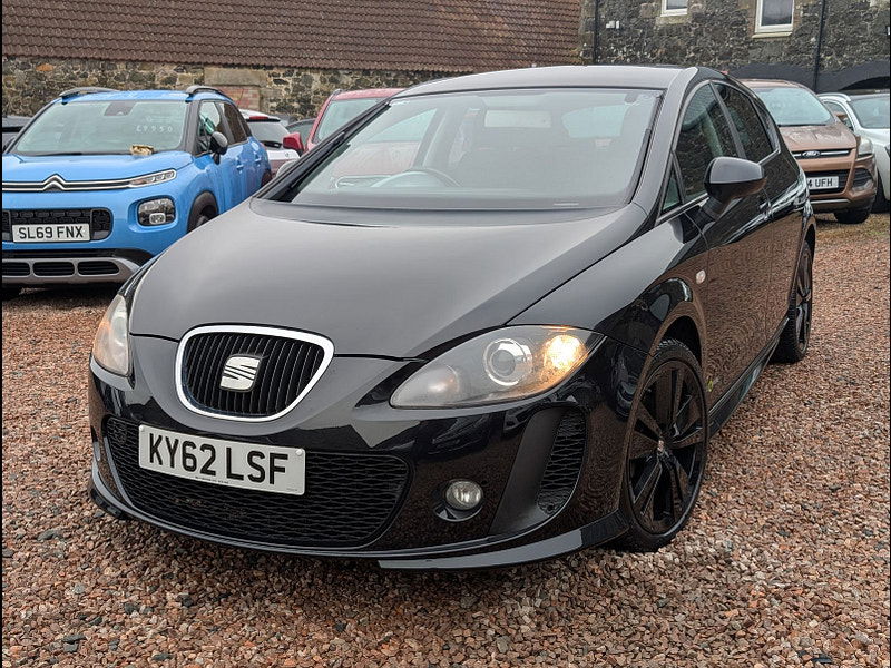 Seat Leon 1.6L TDI CR SE COPA Hatchback 5dr Diesel Manual Euro 5 (103 bhp) 5dr Manual 2025