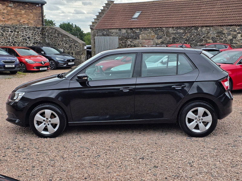 Skoda Fabia 1.2L SE TSI Hatchback 5dr Petrol Manual Euro 6 (89 bhp) 5dr Manual 2025