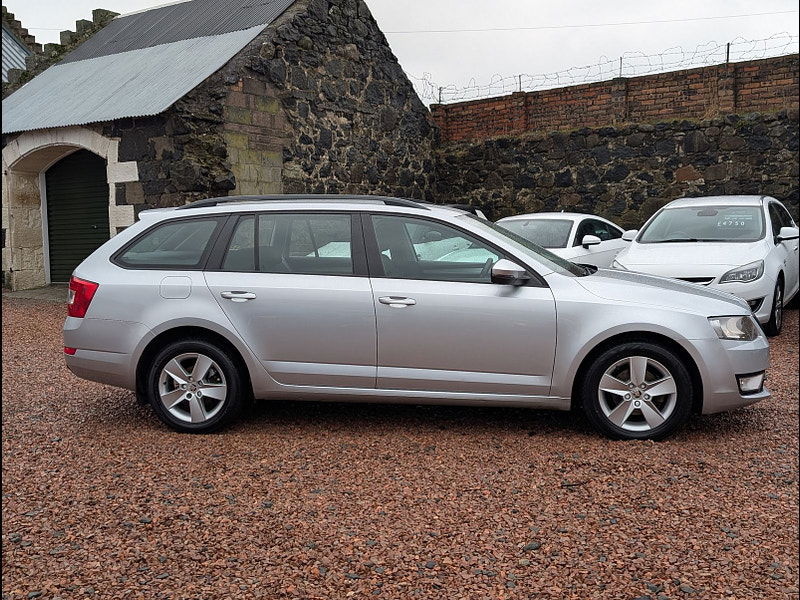 Skoda Octavia 1.6L SE TDI CR Estate 5dr Diesel Manual Euro 5 (103 bhp) 5dr Manual 2025