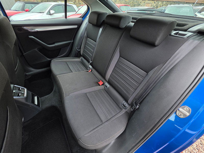 Skoda Octavia 1.6L SE Technology TDI Hatchback 5dr Diesel Manual Euro 6 (114 bhp) 5dr Manual 2025