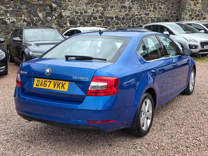 Skoda Octavia 1.6L SE Technology TDI Hatchback 5dr Diesel Manual Euro 6 (114 bhp) 5dr Manual 2025