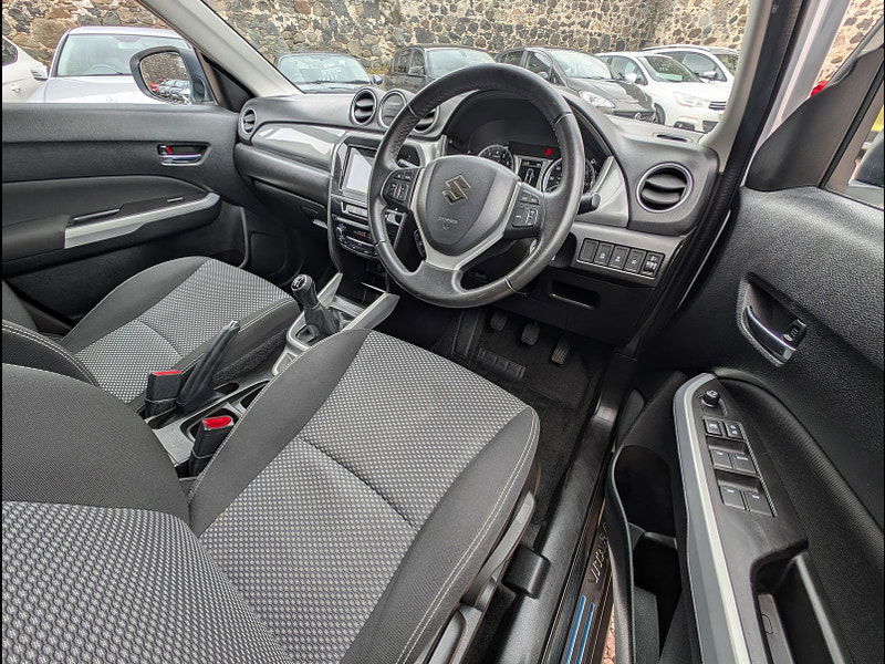 Suzuki Vitara 1.6L SZ-T SUV 5dr Petrol Manual Euro 6 (118 bhp) 5dr Manual 2025