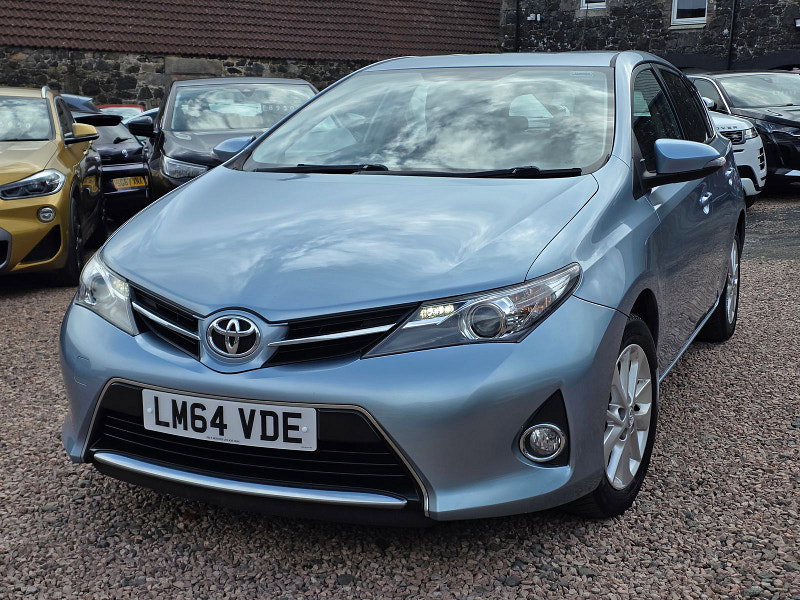 Toyota Auris 1.33 Dual VVT-i Icon Hatchback 5dr Petrol Manual Euro 5 (s/s) (101 ps) 5dr Manual 2026