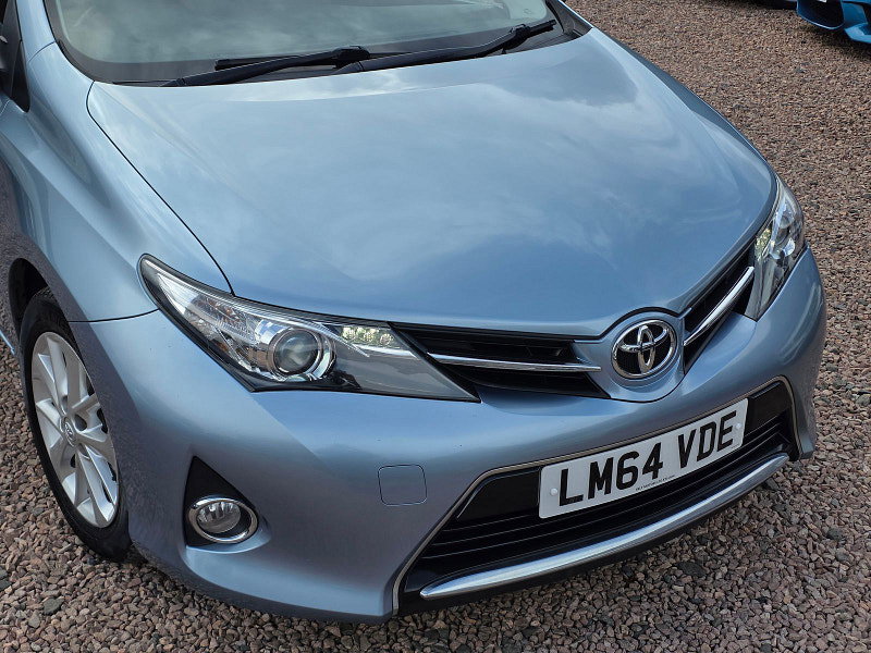 Toyota Auris 1.33 Dual VVT-i Icon Hatchback 5dr Petrol Manual Euro 5 (s/s) (101 ps) 5dr Manual 2026