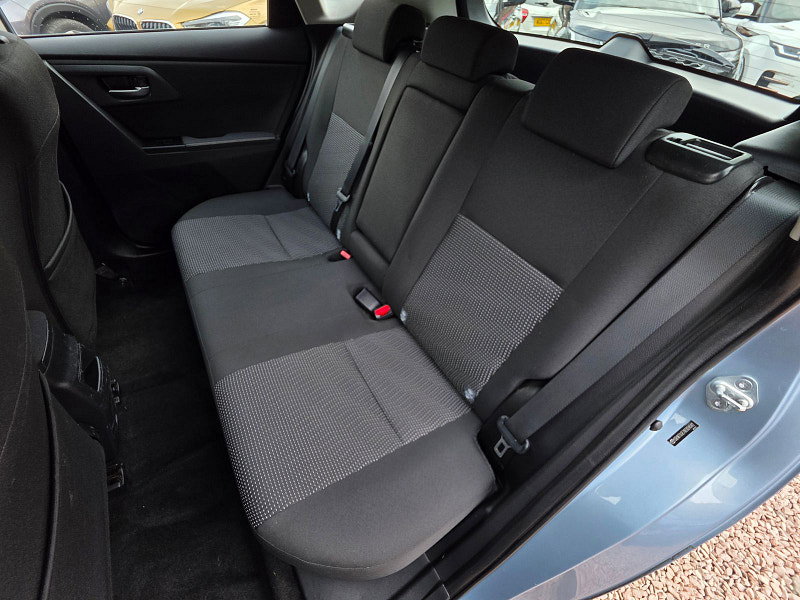 Toyota Auris 1.33 Dual VVT-i Icon Hatchback 5dr Petrol Manual Euro 5 (s/s) (101 ps) 5dr Manual 2026