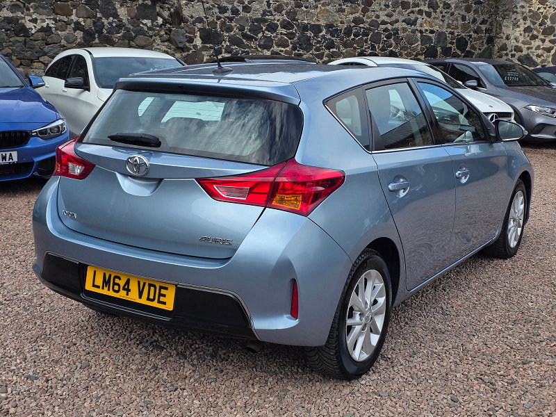 Toyota Auris 1.33 Dual VVT-i Icon Hatchback 5dr Petrol Manual Euro 5 (s/s) (101 ps) 5dr Manual 2026