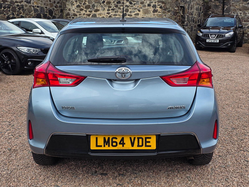 Toyota Auris 1.33 Dual VVT-i Icon Hatchback 5dr Petrol Manual Euro 5 (s/s) (101 ps) 5dr Manual 2026