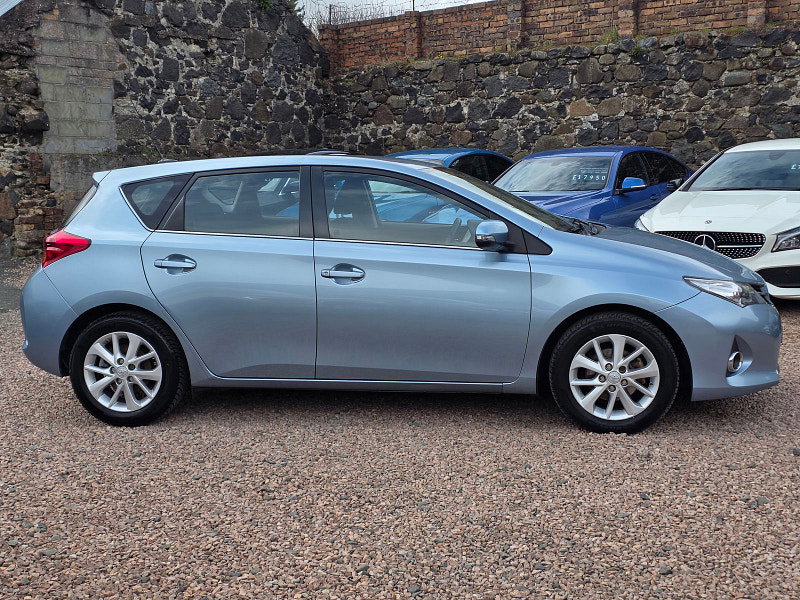 Toyota Auris 1.33 Dual VVT-i Icon Hatchback 5dr Petrol Manual Euro 5 (s/s) (101 ps) 5dr Manual 2026