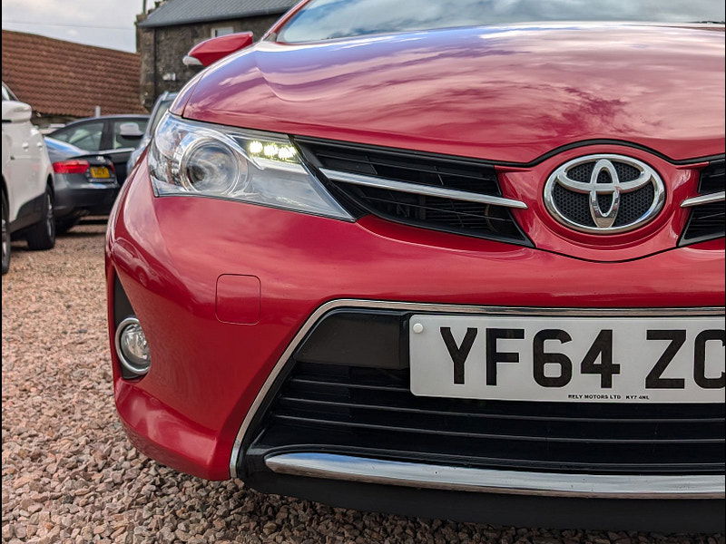 Toyota Auris 1.4L D-4D ICON PLUS Hatchback 5dr Diesel Manual Euro 5 (89 bhp) 5dr Manual 2024