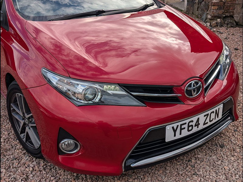 Toyota Auris 1.4L D-4D ICON PLUS Hatchback 5dr Diesel Manual Euro 5 (89 bhp) 5dr Manual 2024