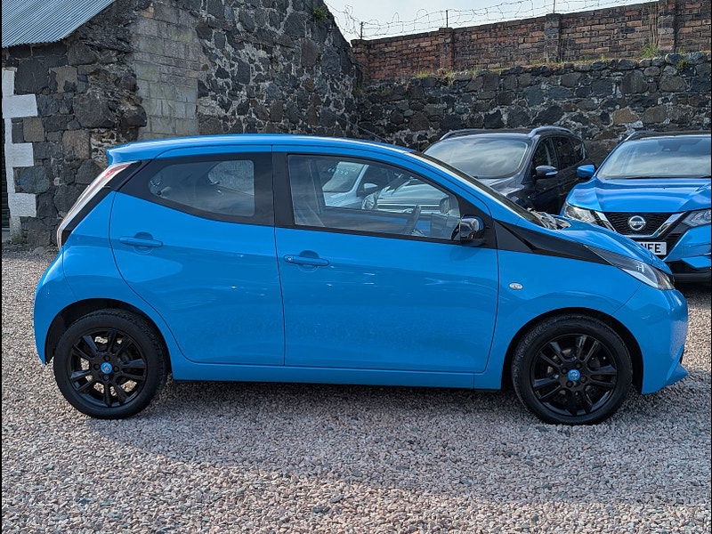 Toyota Aygo 1.0L X-Cite 2 VVT-i Hatchback 5dr Petrol Manual Euro 6 (69 bhp) 5dr Manual 2025