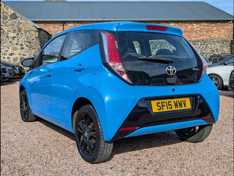 Toyota Aygo 1.0L X-Cite 2 VVT-i Hatchback 5dr Petrol Manual Euro 6 (69 bhp) 5dr Manual 2025