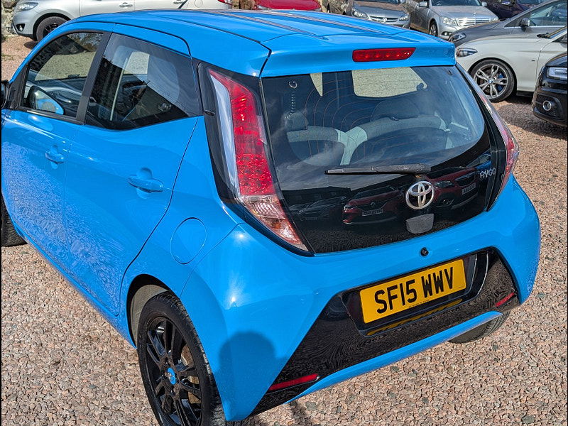 Toyota Aygo 1.0L X-Cite 2 VVT-i Hatchback 5dr Petrol Manual Euro 6 (69 bhp) 5dr Manual 2025