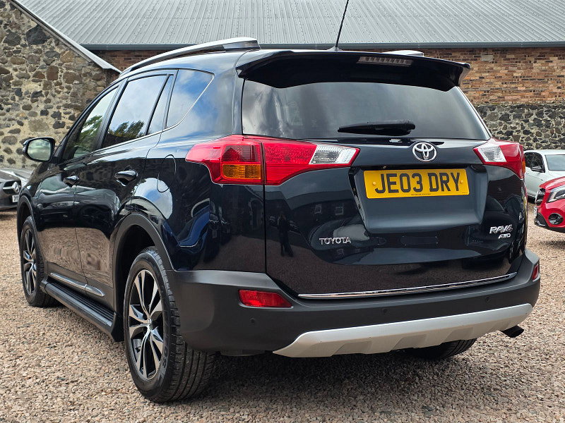 Toyota RAV4 2.0 D-4D Invincible SUV 5dr Diesel Manual 4WD Euro 5 (s/s) (124 ps) 5dr Manual 2026