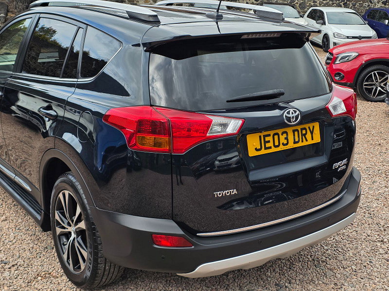 Toyota RAV4 2.0 D-4D Invincible SUV 5dr Diesel Manual 4WD Euro 5 (s/s) (124 ps) 5dr Manual 2026