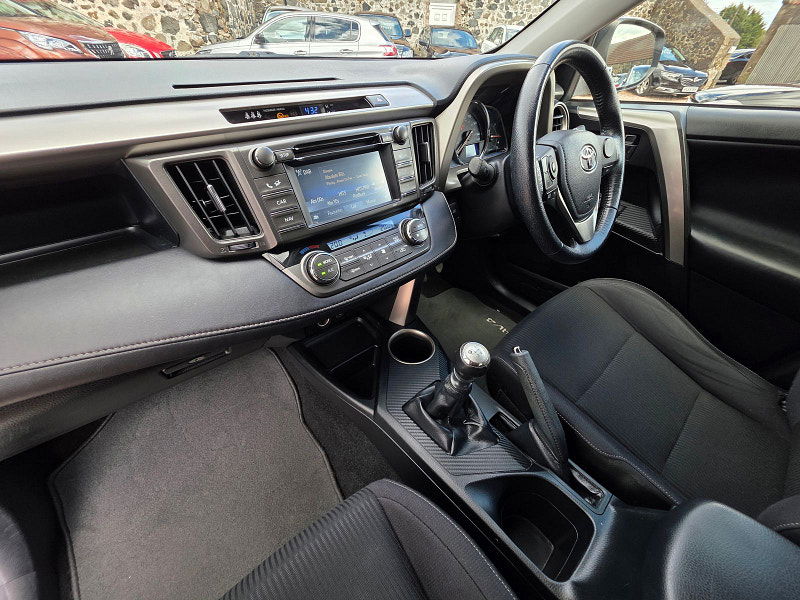 Toyota RAV4 2.0L Icon D-4D 4x2 SUV 5dr Diesel Manual Euro 5 (124 bhp) 5dr Manual 2025