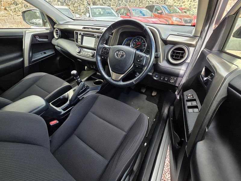 Toyota RAV4 2.0L Icon D-4D 4x2 SUV 5dr Diesel Manual Euro 5 (124 bhp) 5dr Manual 2025