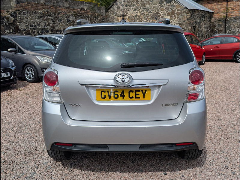 Toyota Verso 1.6L Excel D-4D MPV 5dr Diesel Manual Euro 5 (110 bhp) 5dr Manual 2025