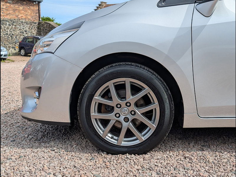 Toyota Verso 1.6L Excel D-4D MPV 5dr Diesel Manual Euro 5 (110 bhp) 5dr Manual 2025