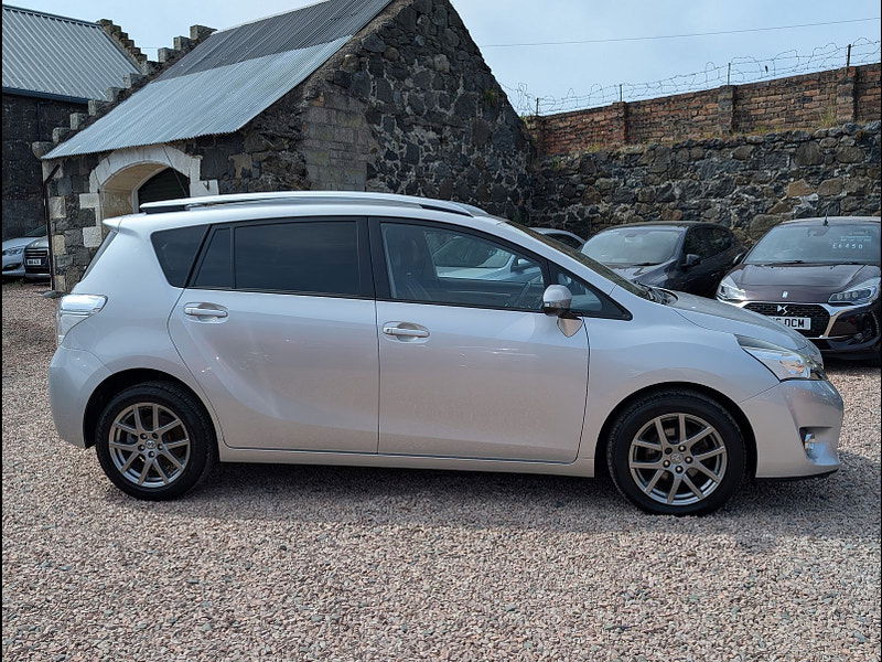 Toyota Verso 1.6L Excel D-4D MPV 5dr Diesel Manual Euro 5 (110 bhp) 5dr Manual 2025