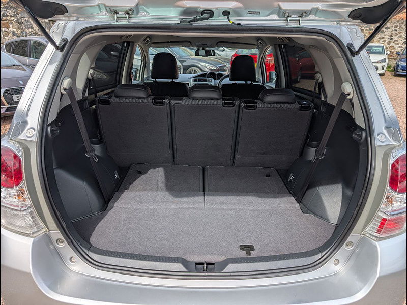Toyota Verso 1.6L Excel D-4D MPV 5dr Diesel Manual Euro 5 (110 bhp) 5dr Manual 2025