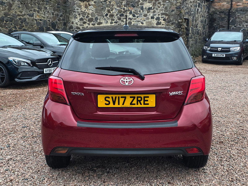 Toyota Yaris 1.33 Dual VVT-i Design Hatchback 5dr Petrol Manual Euro 6 (99 ps) 5dr Manual 2026