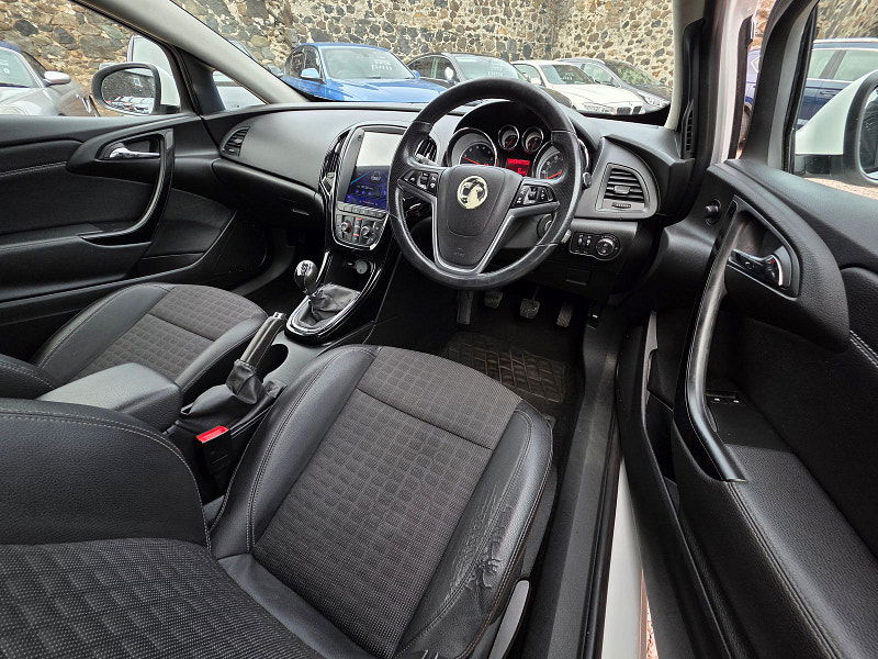 Vauxhall Astra 1.4L GTC SRi T S/S Coupe 3dr Petrol Manual Euro 6 (118 bhp) 3dr Manual 2025