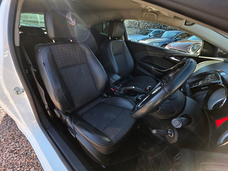 Vauxhall Astra 1.4L GTC SRi T S/S Coupe 3dr Petrol Manual Euro 6 (118 bhp) 3dr Manual 2025