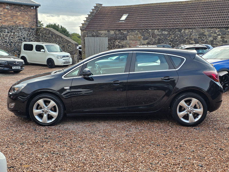 Vauxhall Astra 1.6L SRI Hatchback 5dr Petrol Manual Euro 5 (113 bhp) 5dr Manual 2025