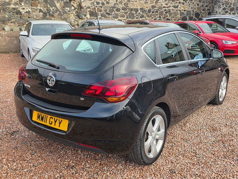 Vauxhall Astra 1.6L SRI Hatchback 5dr Petrol Manual Euro 5 (113 bhp) 5dr Manual 2025