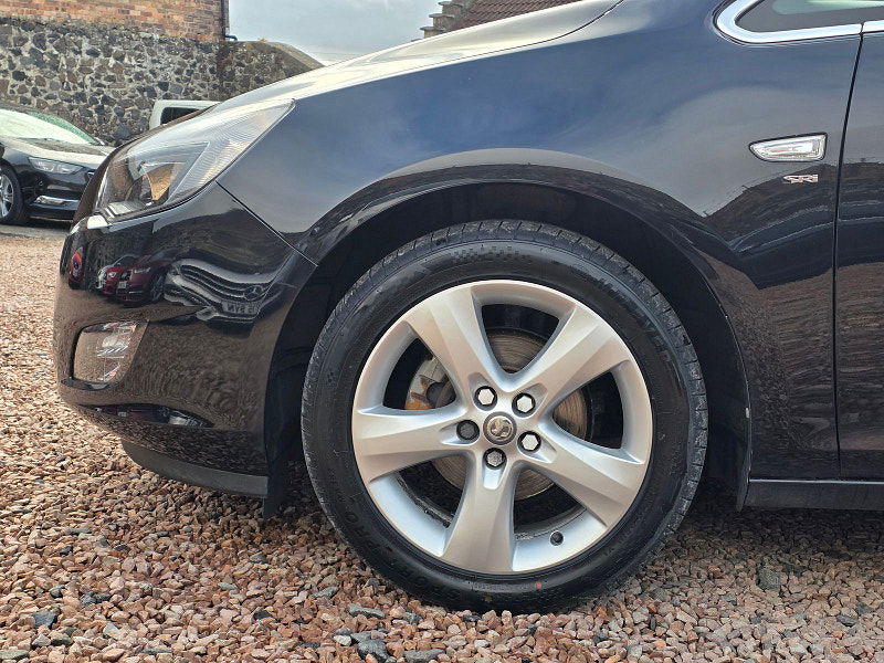 Vauxhall Astra 1.6L SRI Hatchback 5dr Petrol Manual Euro 5 (113 bhp) 5dr Manual 2025